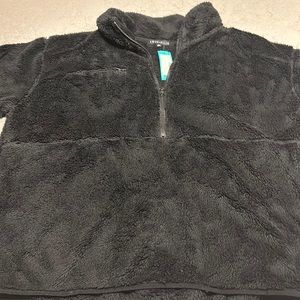 NWT BLACK HALF ZIP SHERPA PULLOVER